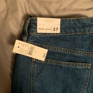 NWT Pacsun women’s mom jeans! Never worn.